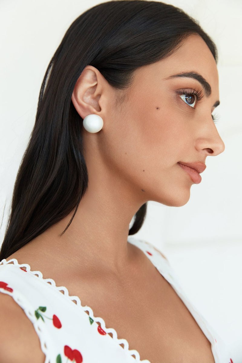 Pearlescent Earrings White