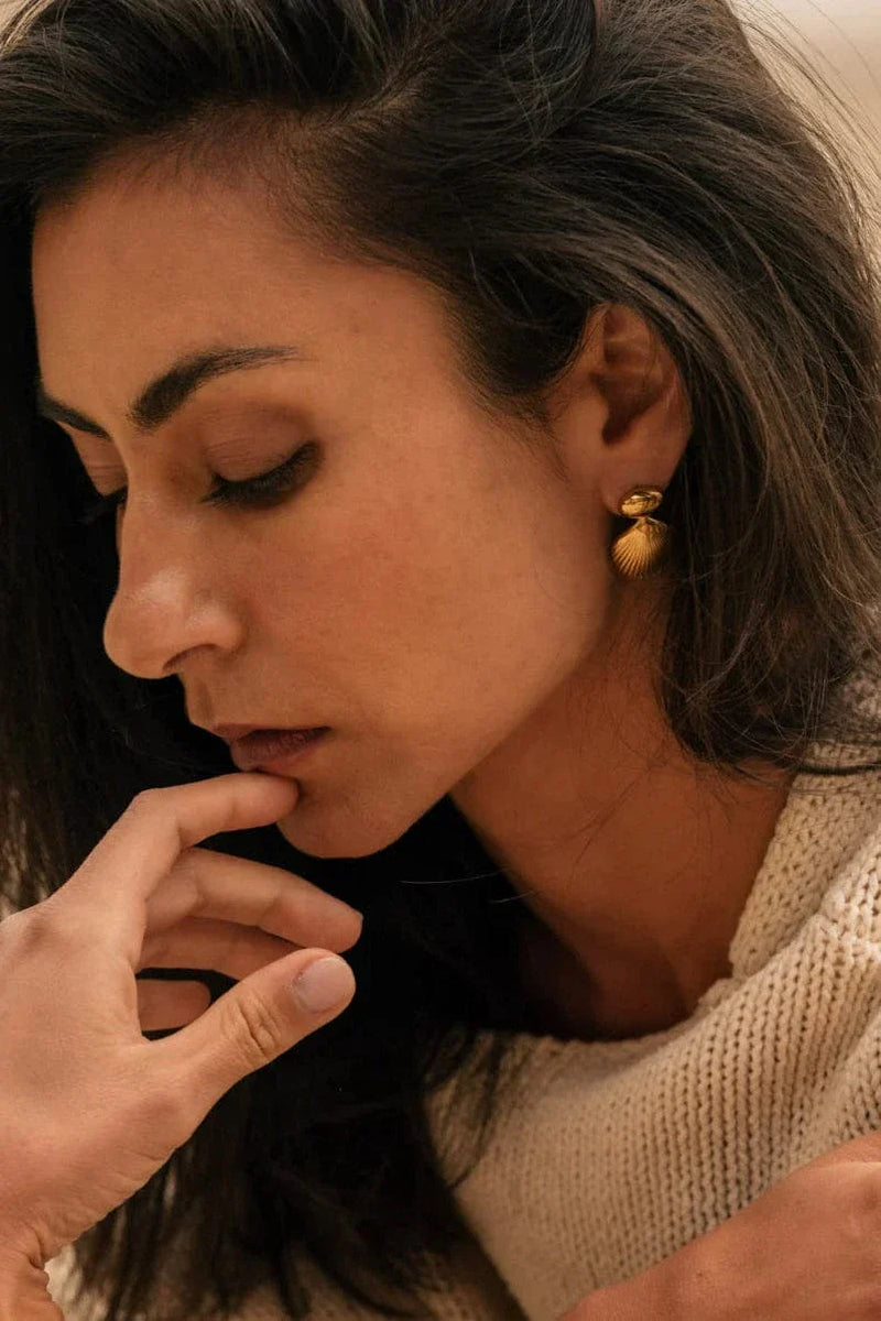 Vivienne Shell Stud Earrings