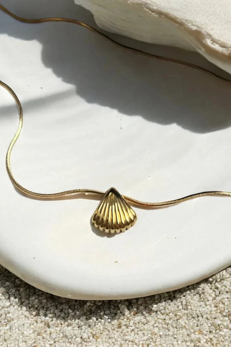 Isla Necklace