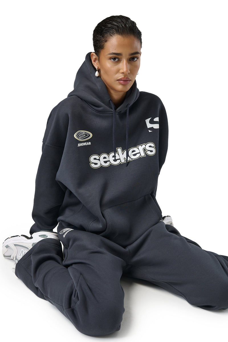 Seekers Motif Hoodie in Skipper