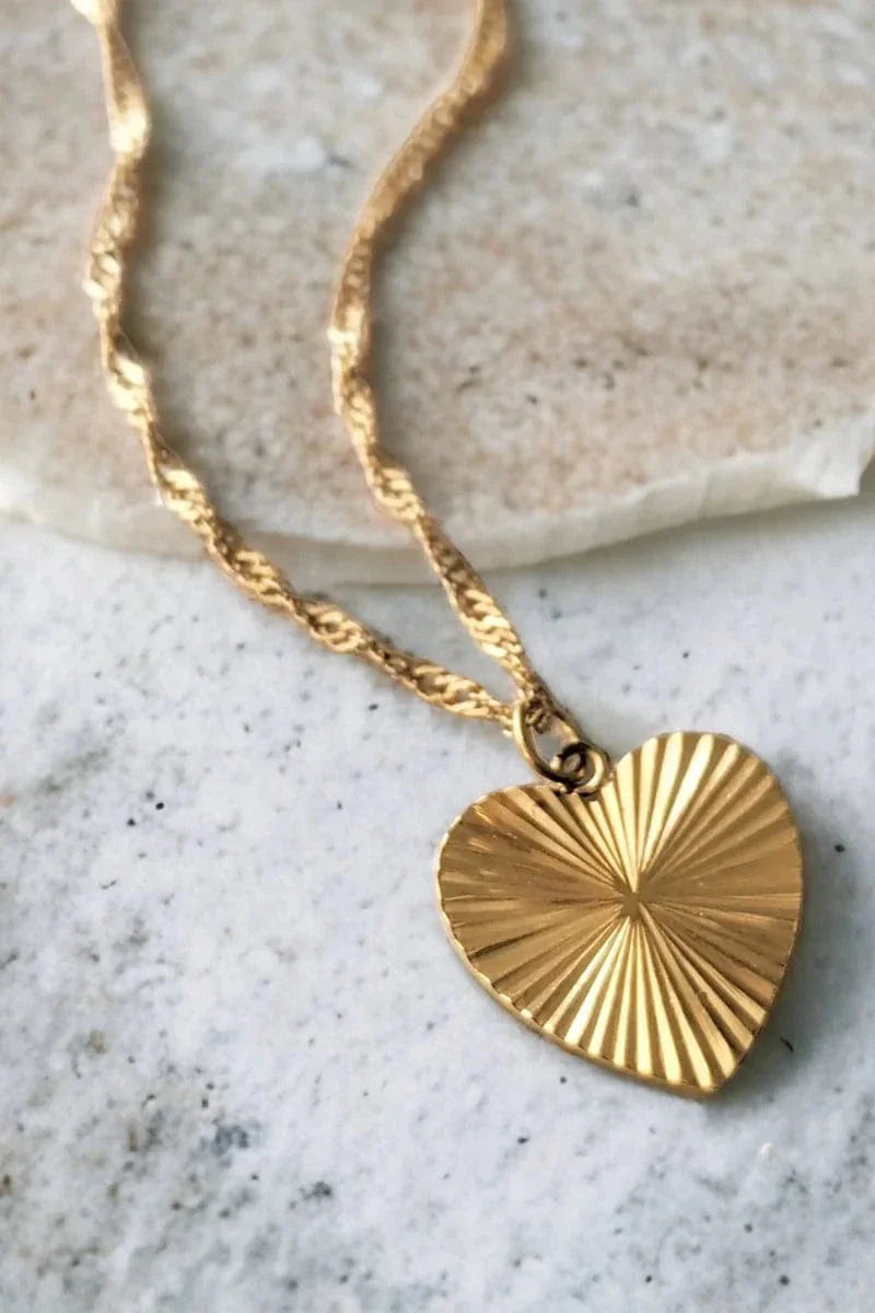 Love Burst Necklace